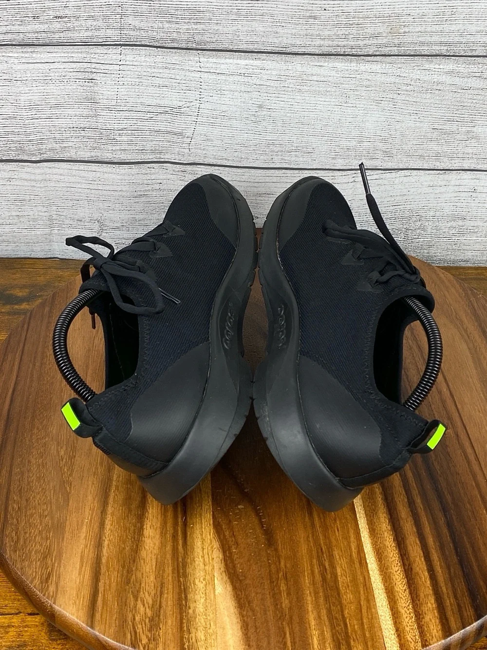OOFOS OOmg Sport Lace Up Low Triple Black Comfort Recovery Shoes Men’s Size 10